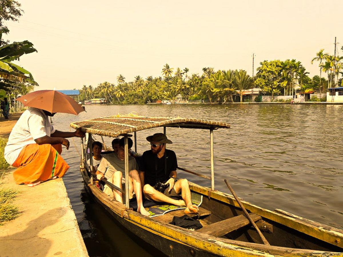Aham Yoga Nest Bed & Breakfast Alappuzha Exterior photo