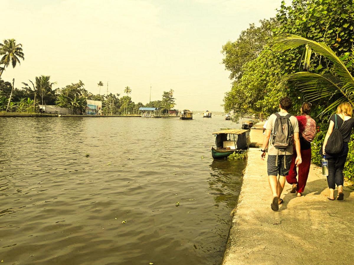 Aham Yoga Nest Bed & Breakfast Alappuzha Exterior photo